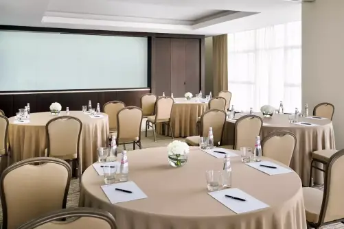 Movenpick Jumeirah Lakes Towers