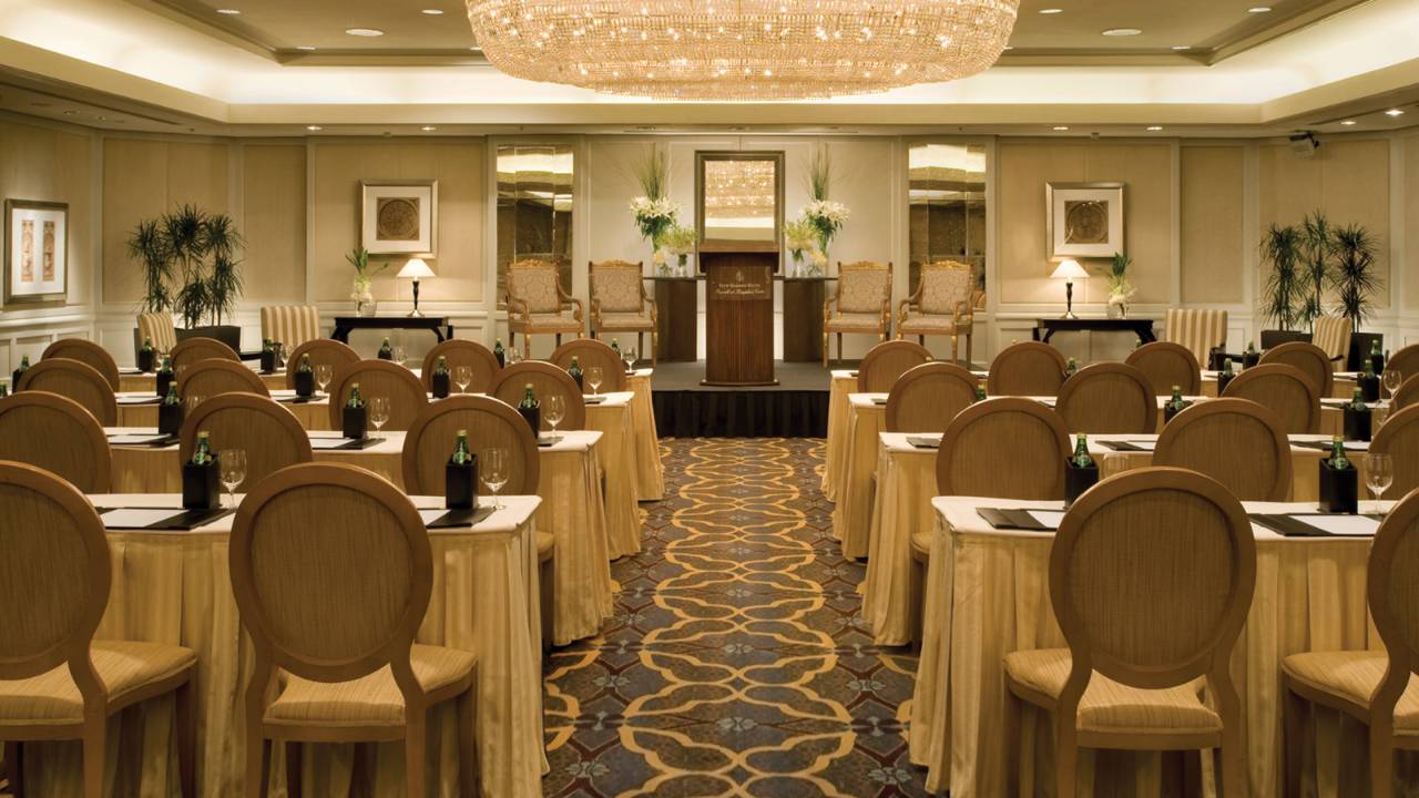 Four Seasons Hotel Riyadh At Kingdom Center
