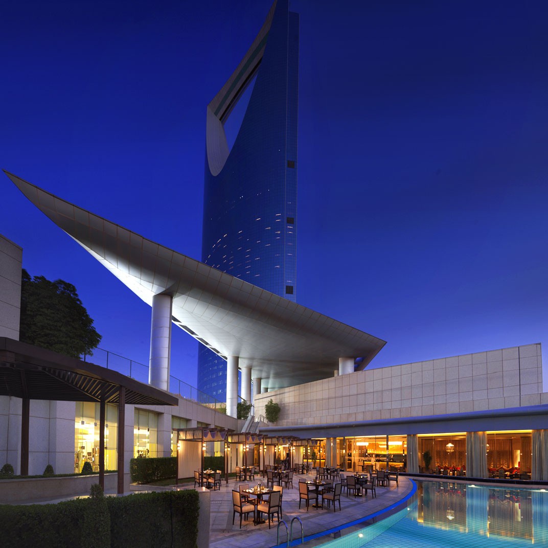 Four Seasons Hotel Riyadh At Kingdom Center