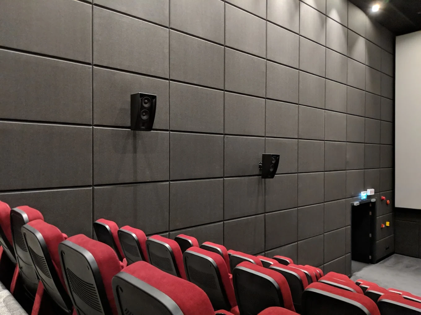 Flik Cinema Al Mirqab Mall